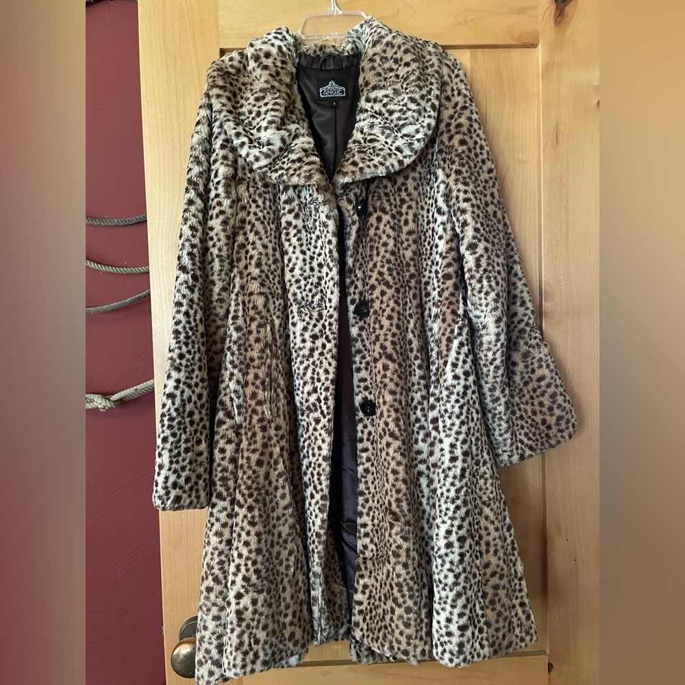 Super cozy faux fur cheetah print coat by Angie.
